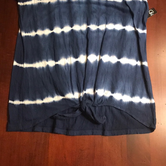 Tie-Dye Top NWT! 🧨 - Picture 6 of 7